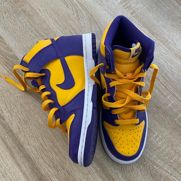Nike Dunk High Retro “Lakers Outfit” - Picture 2 of 7